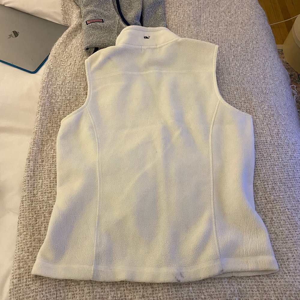 Vineyard Vines Vest, Small, Excellent condition - Picture 6 of 9